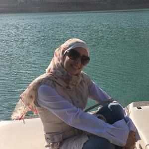 Meet your Posher, Nisrine